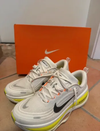 Käytetty Nike Vomero Plus bike — kuva 3 / 5