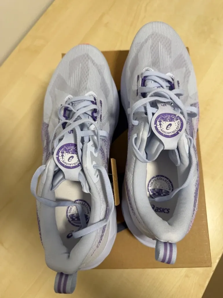 Used Asics Novablast 5 Tokyo bike — image 6 of 10