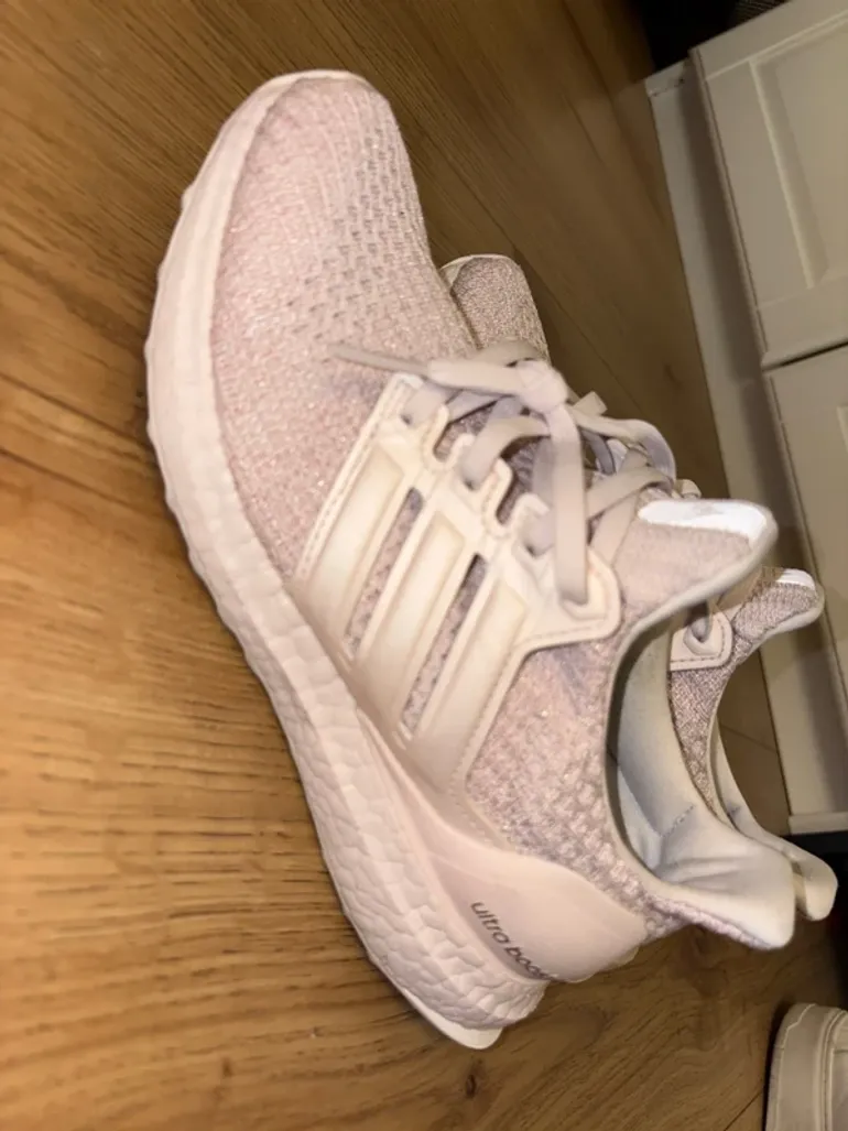 Käytetty Adidas Ultraboost bike — kuva 9 / 9