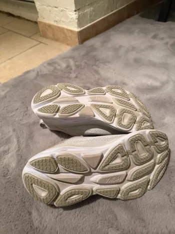 Gebrauchtes Hoka Bondi 8 bike — Bild 4 von 5