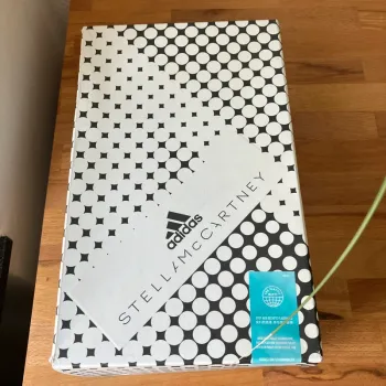 Adidas Ultra Boost Stella McCartney bike d'occasion — image 8 sur 8