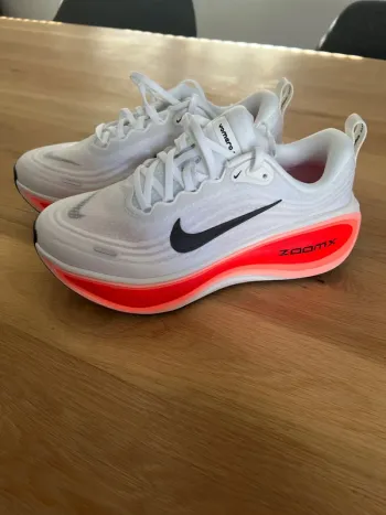 Used Nike Vomero Plus Running Shoes