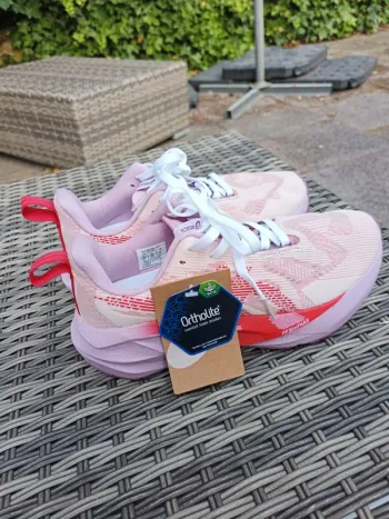 Použité Asics Novablast 5 Running Shoes