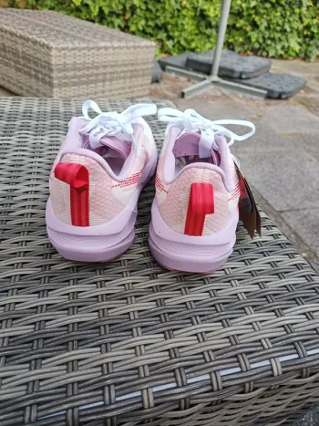 Used Asics Novablast 5 bike — image 2 of 6