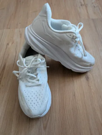 Použité Hoka Clifton 9 Running Shoes