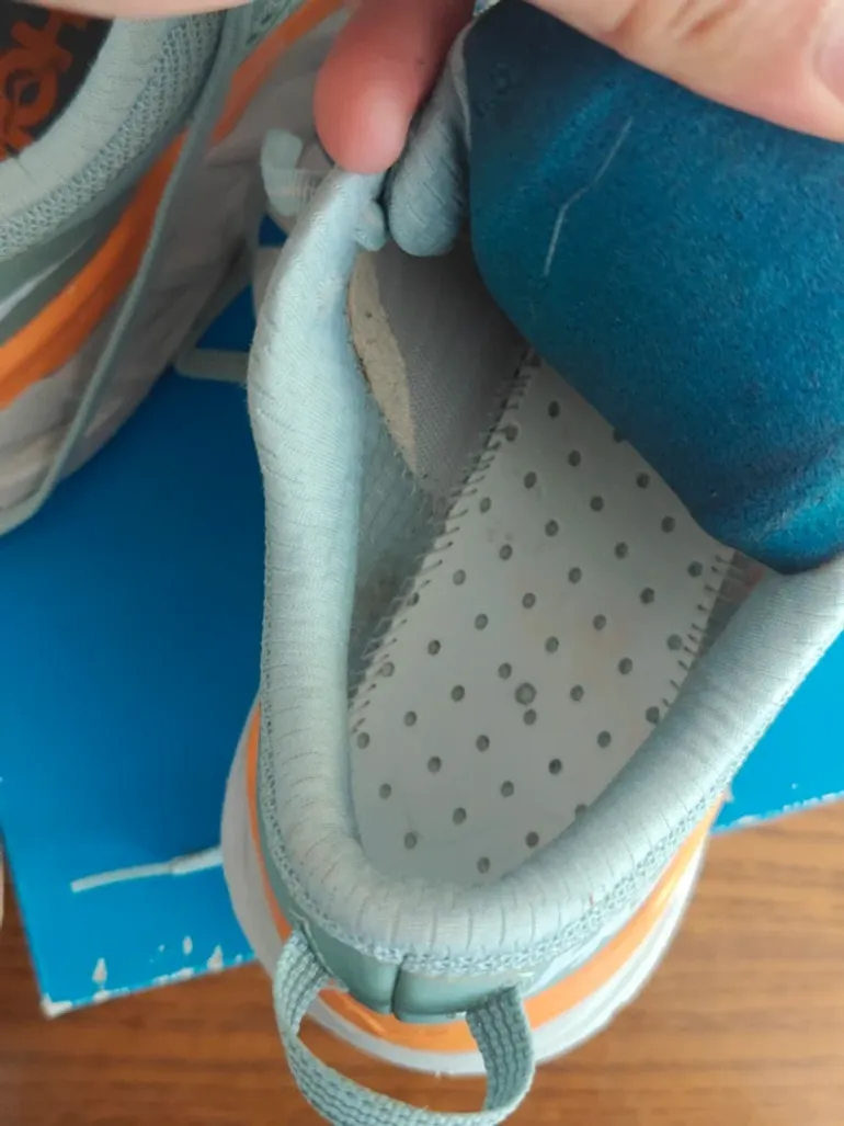 Käytetty Hoka Arahi 4 bike — kuva 12 / 13