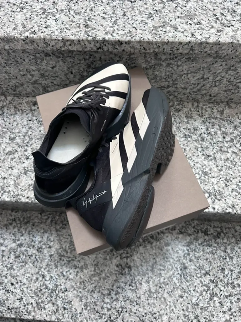 Used Adidas Y3 Adios Pro 4 bike — image 3 of 8