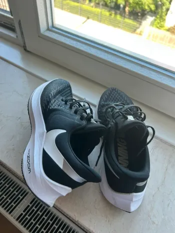 Nike Air Zoom Winflo bike d'occasion — image 4 sur 9