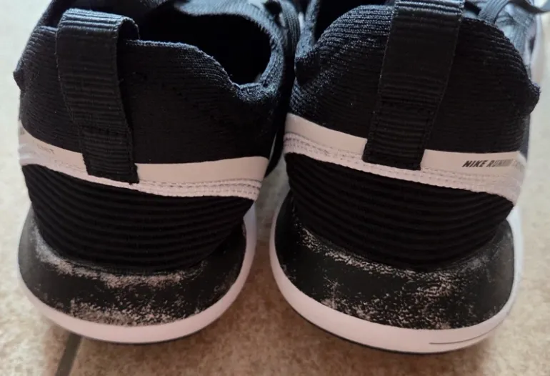 Used Nike Free RN Flyknit bike — image 4 of 12