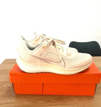 Nike Women Running Corail Running Shoes d'occasion