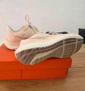 Tweedehands Nike Women Running Corail bike — afbeelding 3 van 6