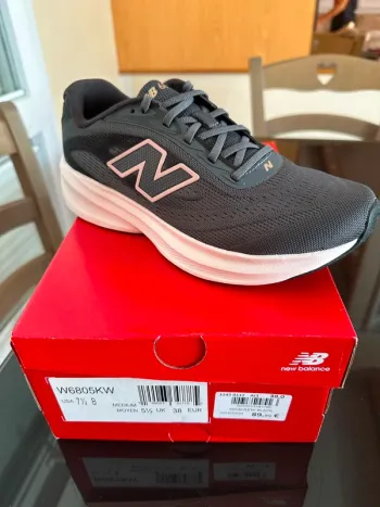 New Balance Sneakers Running Shoes d'occasion