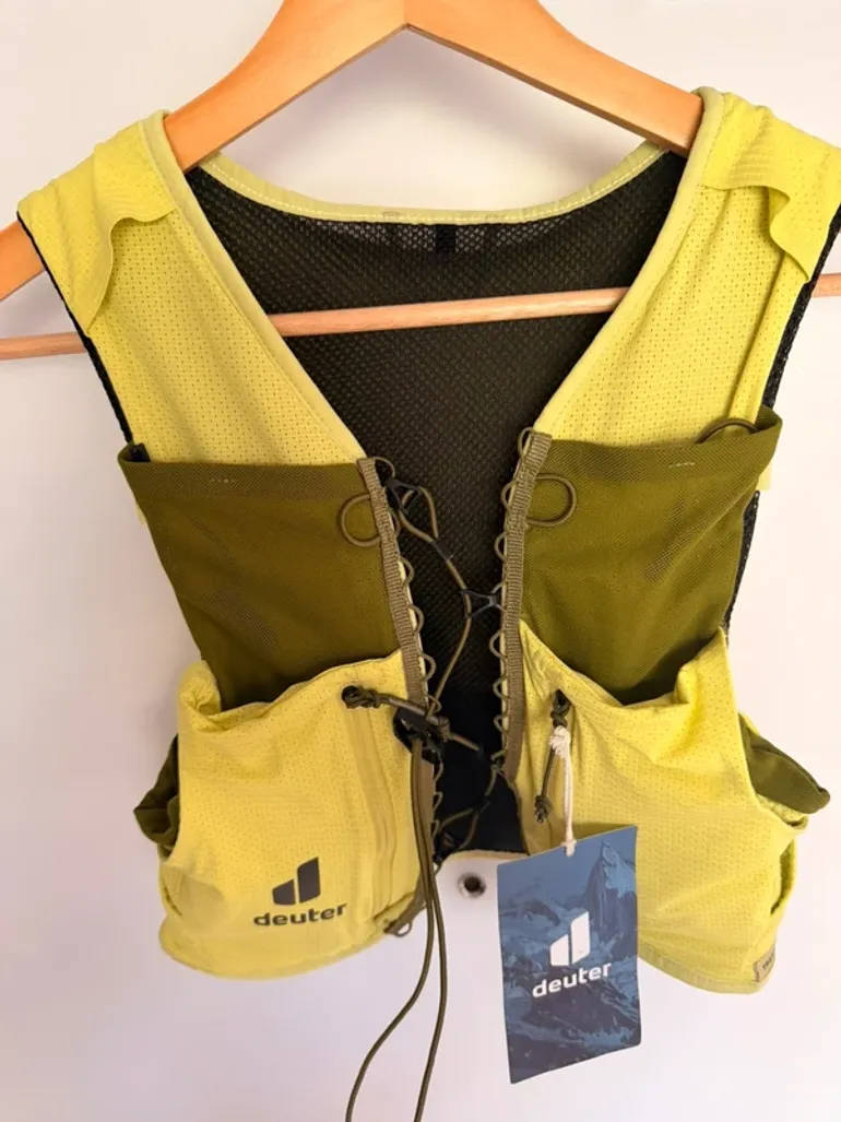Deuter Laufweste / Laufrucksack bike usato — immagine 2 di 4