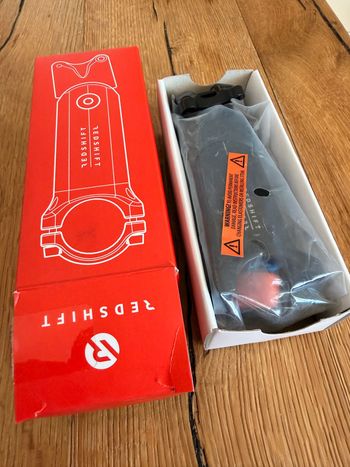 Używany Redshift Sports Shockstop Suspension Stem Cockpit