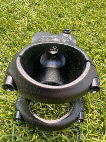 Used Race Face Aeffect R Stem 40mm bike — image 2 of 2