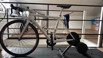 Brugt Wahoo KICKR CORE 2024 bike — billede 4 af 5