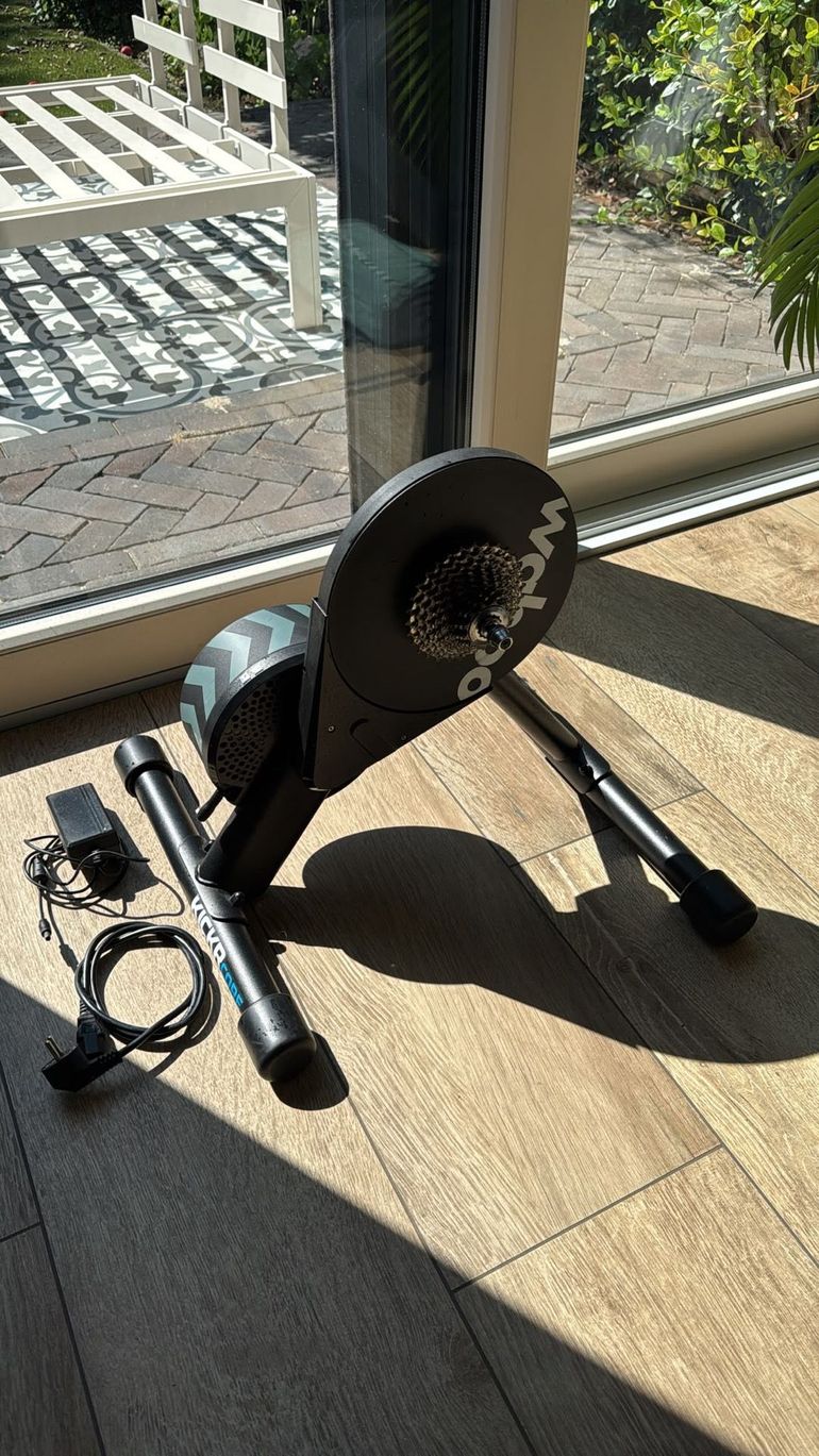 Używany Wahoo KICKR CORE 2024 bike — zdjęcie 2 z 4