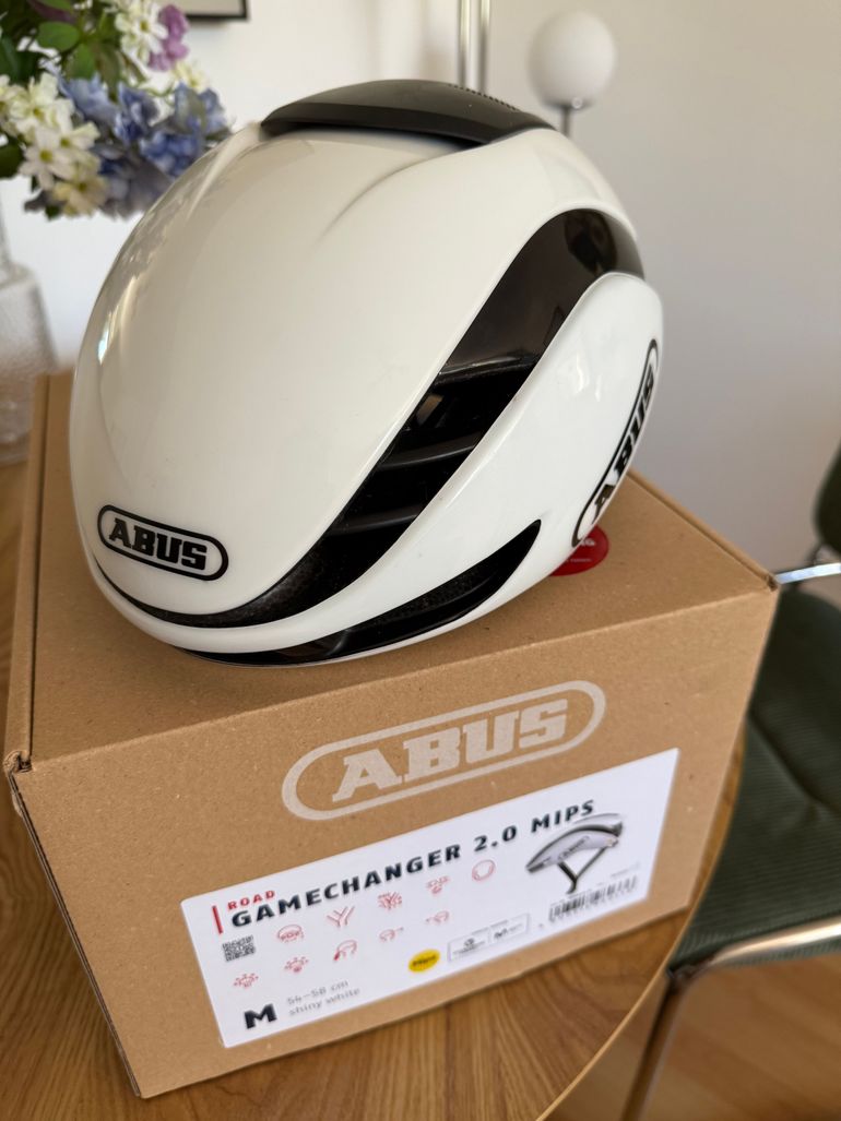 Używany ABUS GameChanger 2.0 MIPS Helmet bike — zdjęcie 4 z 8