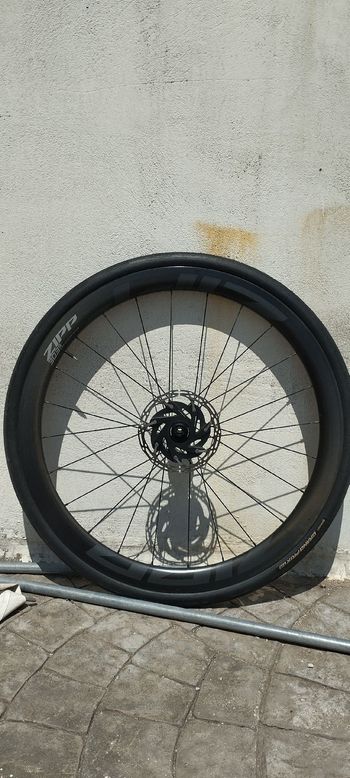 Tweedehands Zipp 303s 2024 bike — afbeelding 4 van 10