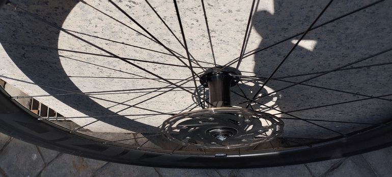 Tweedehands Zipp 303s 2024 bike — afbeelding 8 van 10