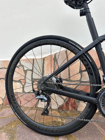 Used Bontrager Aeolus Pro 3 bike — image 2 of 2