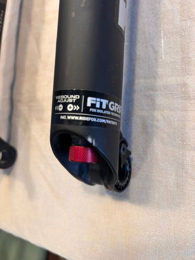 Używany Fox 34 SC Performance Series Fork 2025 bike — zdjęcie 4 z 8