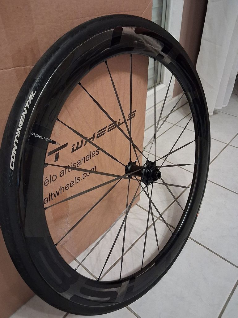 Used basalt Hawk Wheels 2026 bike — image 3 of 3