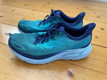 Used Hoka Clifton 8 Running Shoes