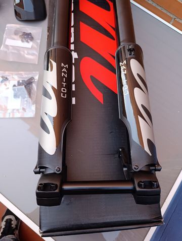 Tweedehands Manitou Dorado Comp Fork 2026 bike — afbeelding 15 van 57