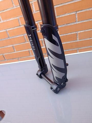 Tweedehands Manitou Dorado Comp Fork 2026 bike — afbeelding 53 van 57