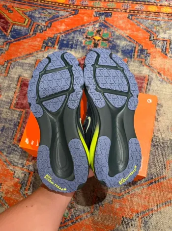 Nike Vomero 18 GTX bike de segunda mano — imagen 4 de 6