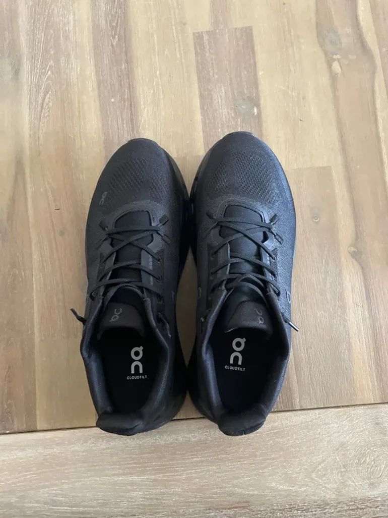 Used On Running shoes black 40 bike — image 5 of 5