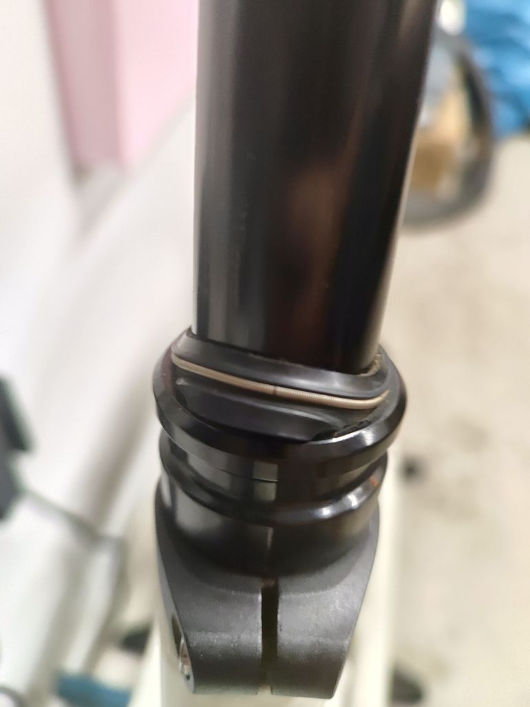 Tweedehands RFR PRO Inside Dropper Post 2025 bike — afbeelding 3 van 3