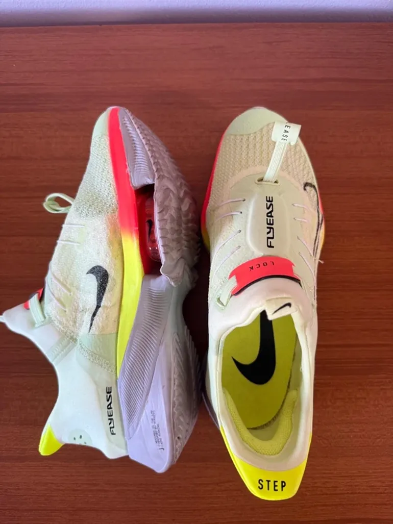 Orange Air Zoom Tempo NEXT% FlyEase bike usato — immagine 3 di 6
