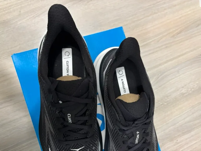 Used Hoka Clifton 9 bike — image 3 of 8