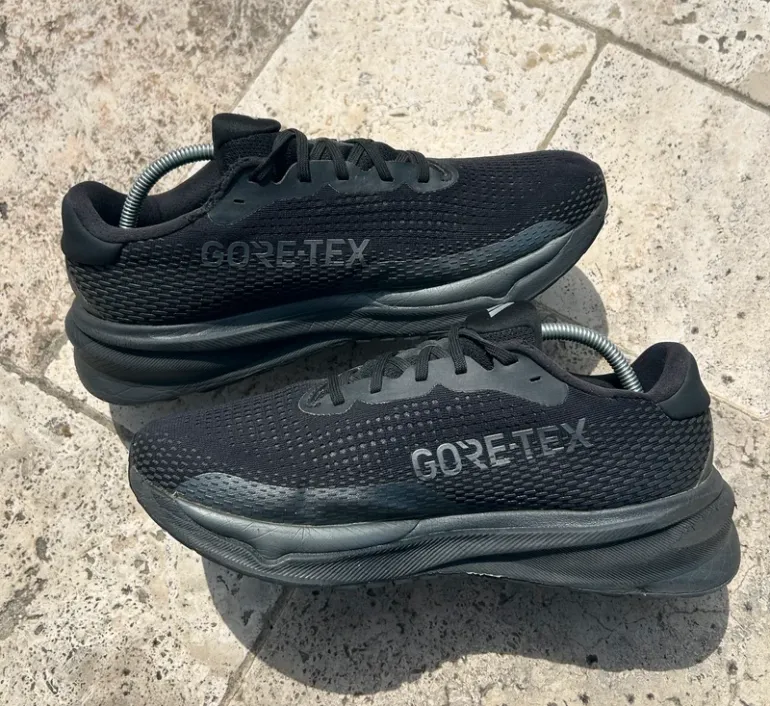 Used Supernova Gore-Tex bike — image 2 of 5