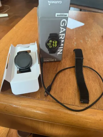 Used Garmin vivoactive 5 Electronics