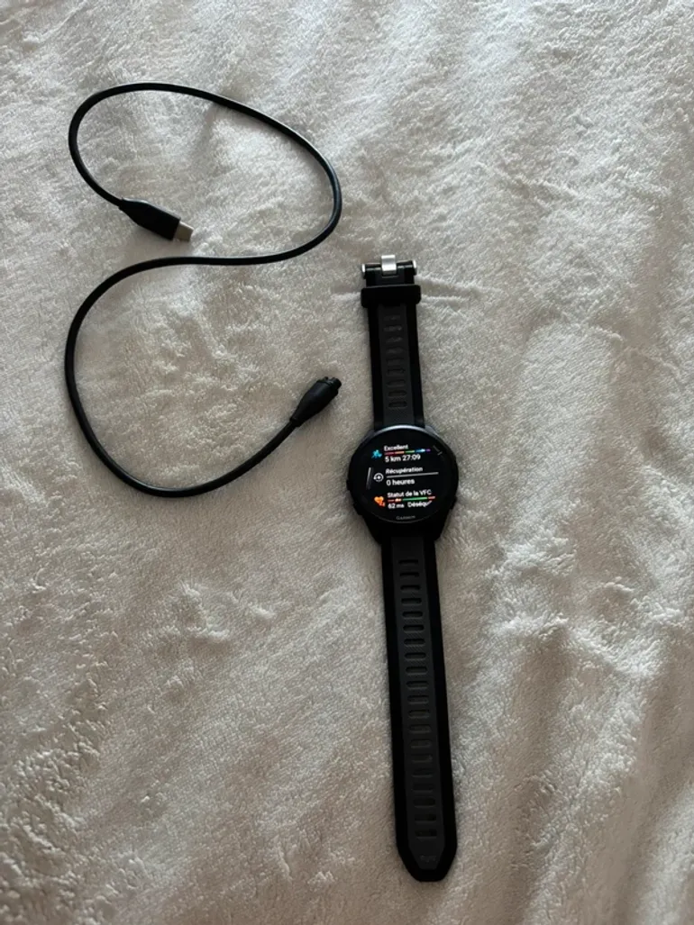 Used Garmin Forerunner 165 Music bike — image 2 of 2