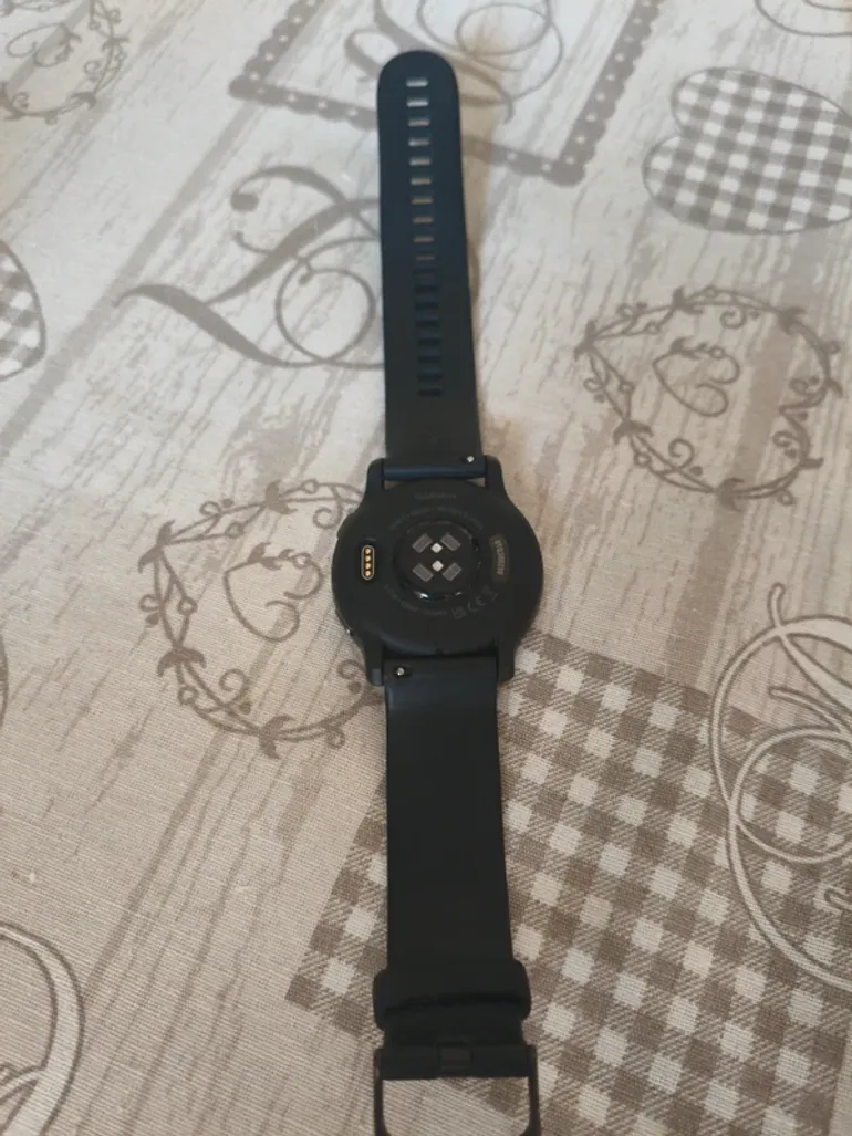 Used Garmin Venu 2 bike — image 4 of 6