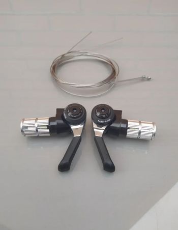 Tweedehands Microshift ROAD 2x10 / 2x11v Shifters Drivetrain & Pedals
