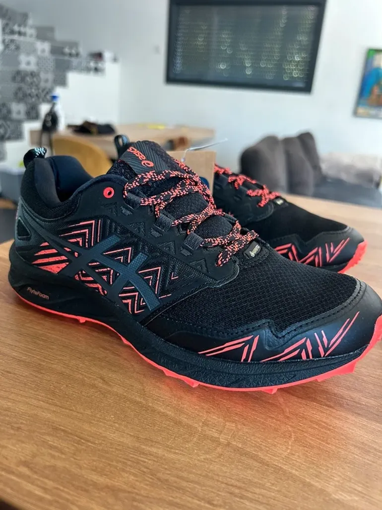 Brugt Asics Running Shoes bike — billede 3 af 3