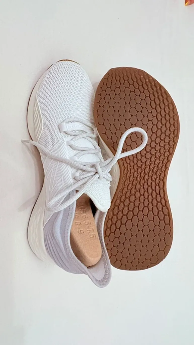 Used New Balance Fresh Foam bike — image 6 of 6