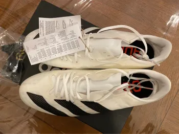 Käytetty Adidas Adizero Prime SP Running Shoes