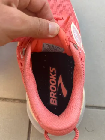 Used Brooks Cascadia 19 bike — image 5 of 6