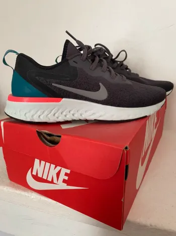 Used Nike Run Ultra Running Shoes