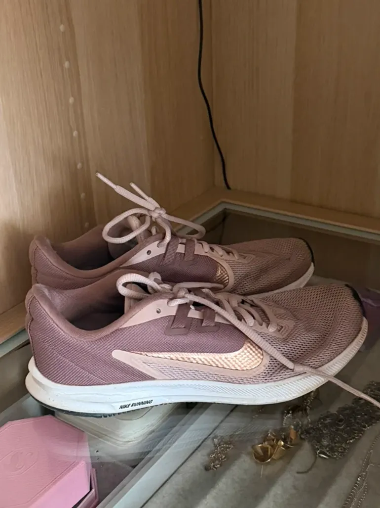 Used Rose Nike running shoes bike — image 2 of 4