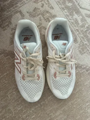 Used New Balance UTRN bike — image 4 of 6