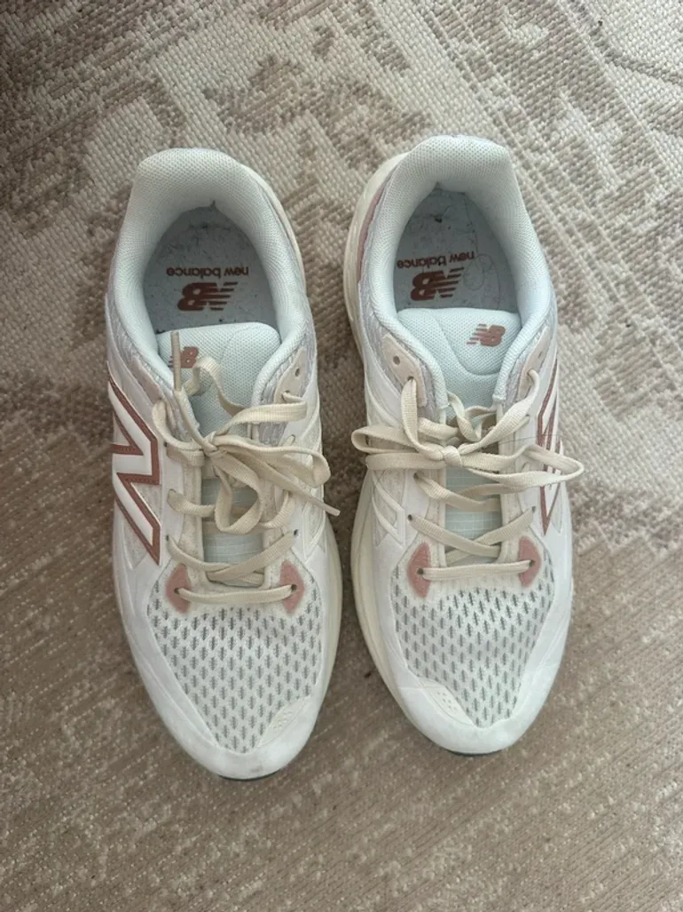 Used New Balance UTRN bike — image 4 of 6