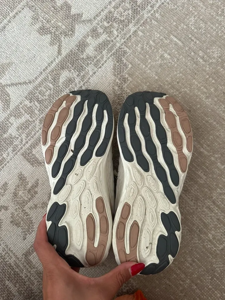 Used New Balance UTRN bike — image 5 of 6