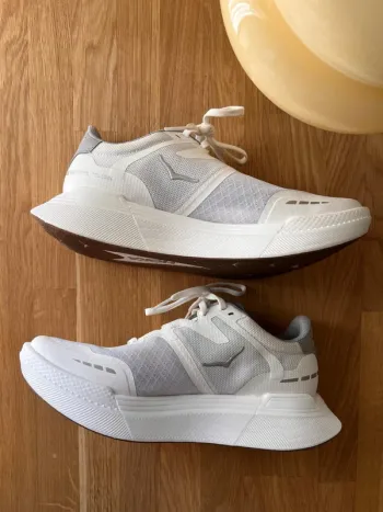 Tweedehands Hoka Transport X bike — afbeelding 6 van 11